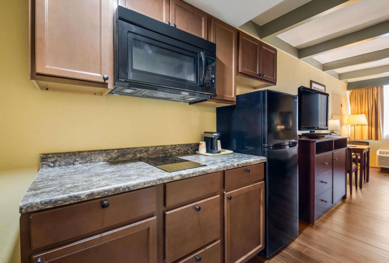 Suburban Studios Buffalo Airport Cheektowaga Bagian luar foto