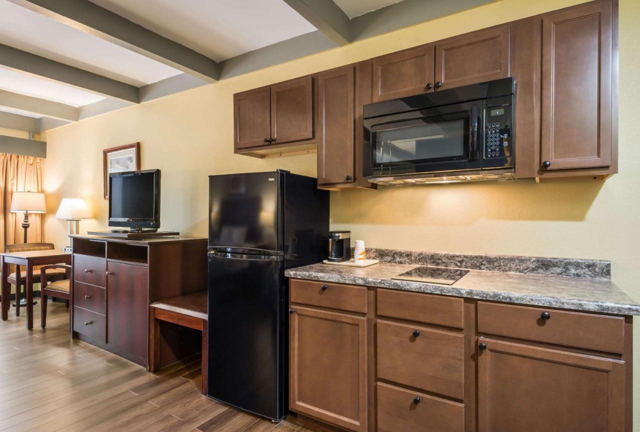 Suburban Studios Buffalo Airport Cheektowaga Bagian luar foto