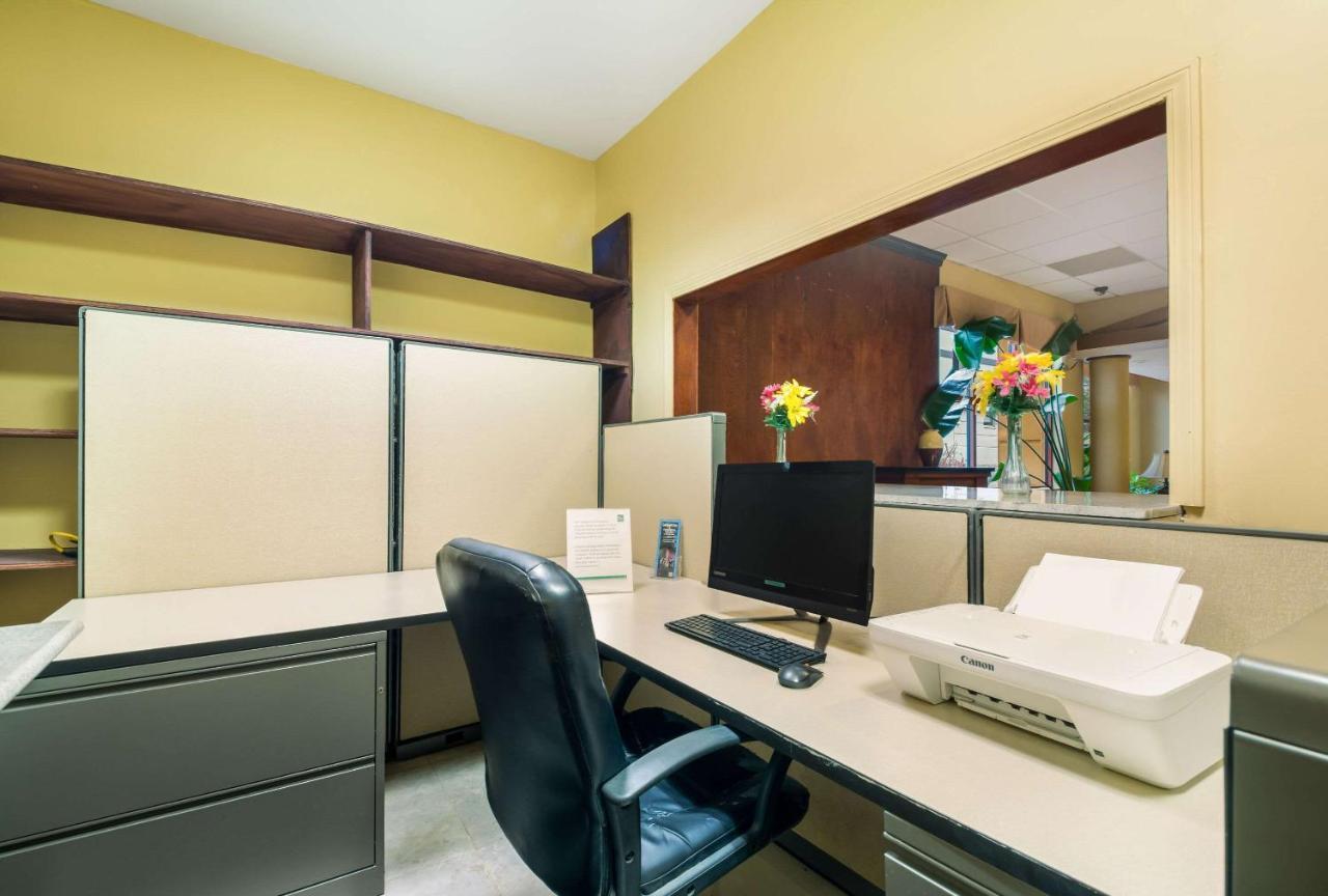 Suburban Studios Buffalo Airport Cheektowaga Bagian luar foto